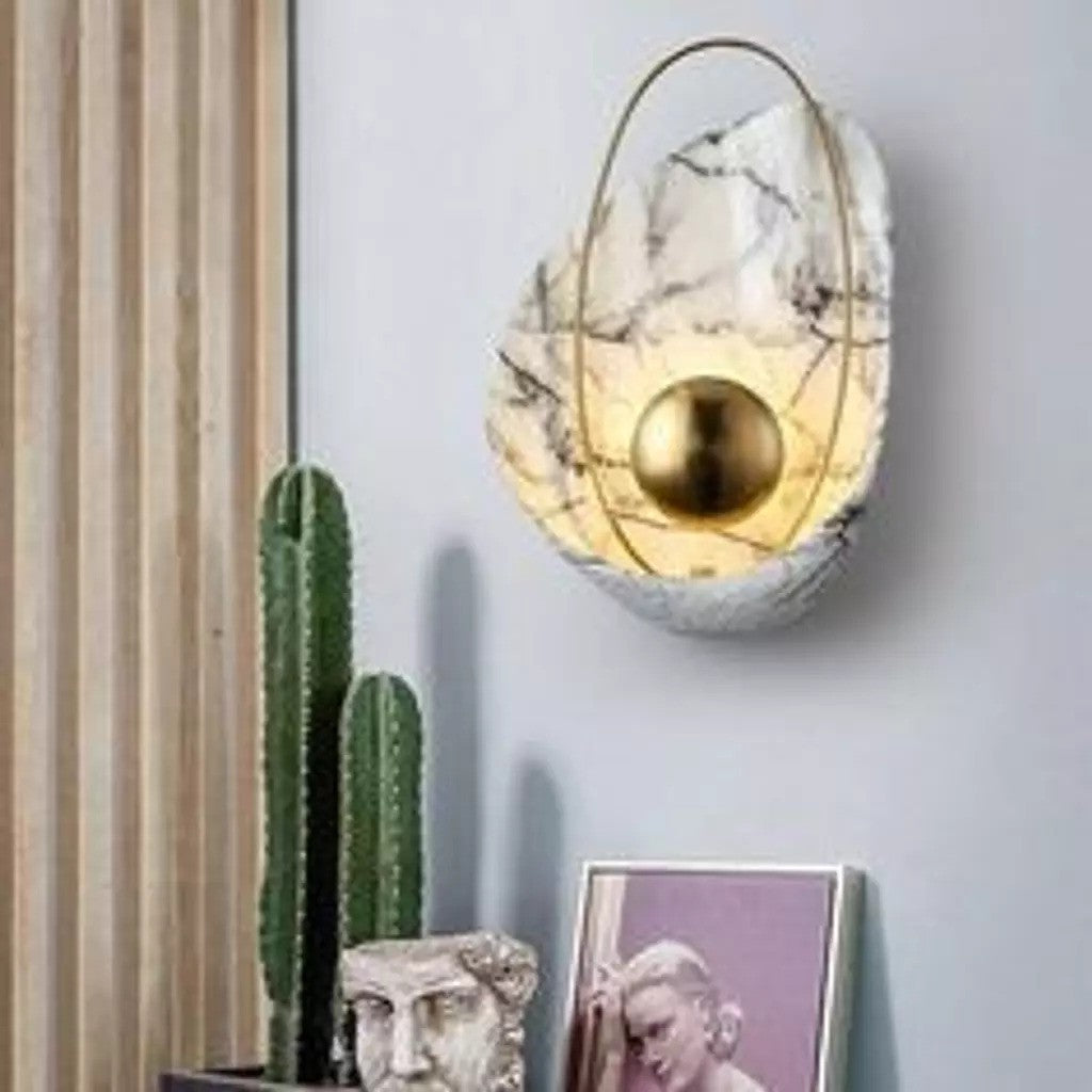 إضاءة حائط ليد مودرن "ريزن راديانس" Resin Radiance Modern LED Wall Sconce