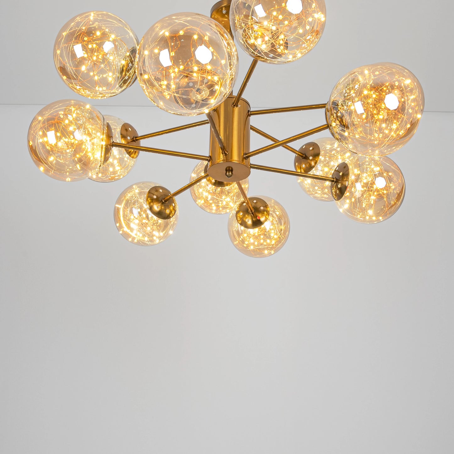 نجفة كلوب زجاج مودرن "نيلي" Nilly Modern Globe Glass Chandelier